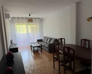 Sala d'estar de Pis per a compartir en  Madrid Capital amb Aire condicionat, Calefacció i Jardí privat