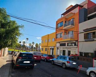 Exterior view of House or chalet for sale in  Santa Cruz de Tenerife Capital  with Terrace and Furnished