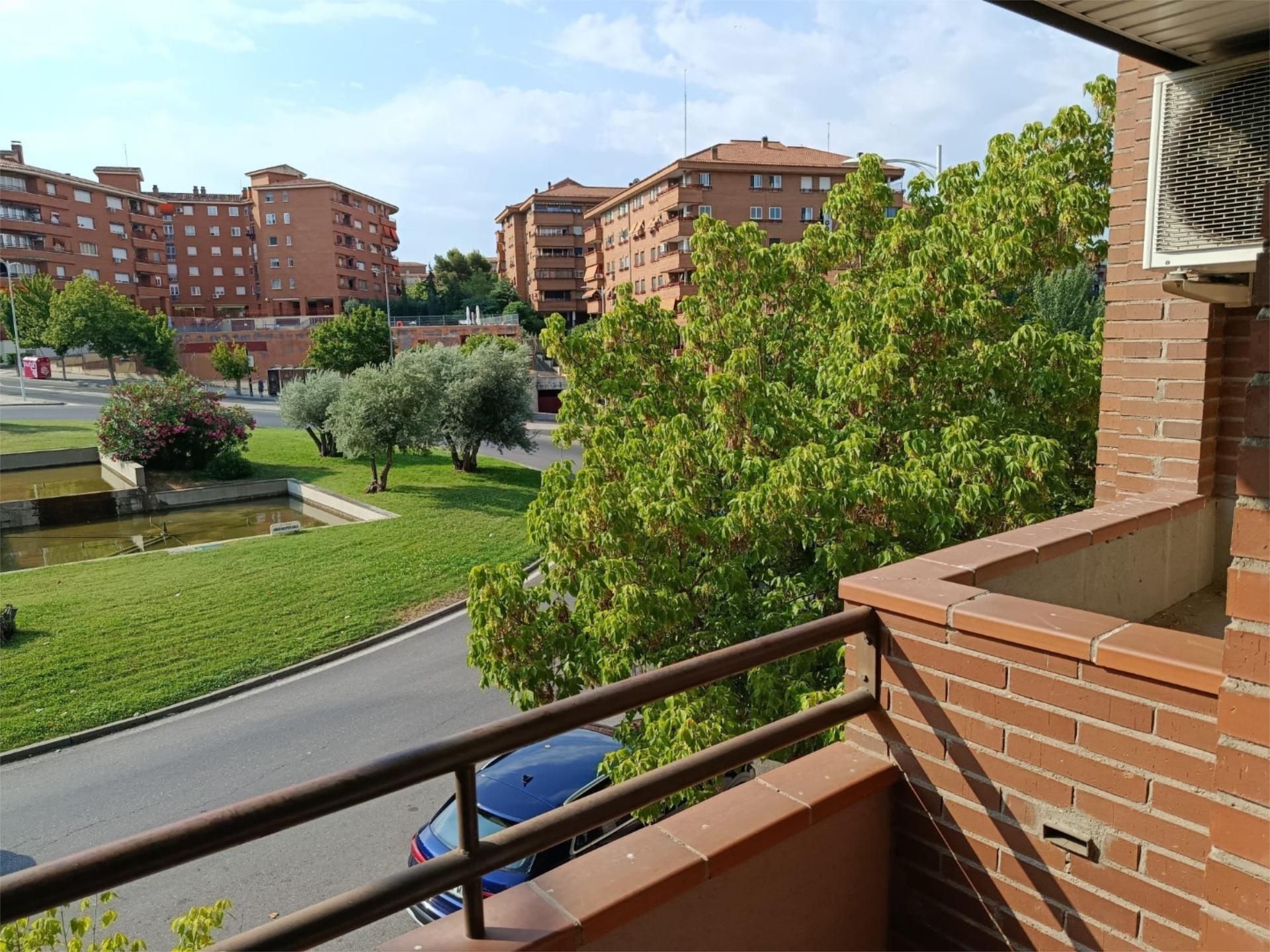 Vista exterior de Pis de lloguer en  Toledo Capital amb Aire condicionat, Calefacció i Jardí privat