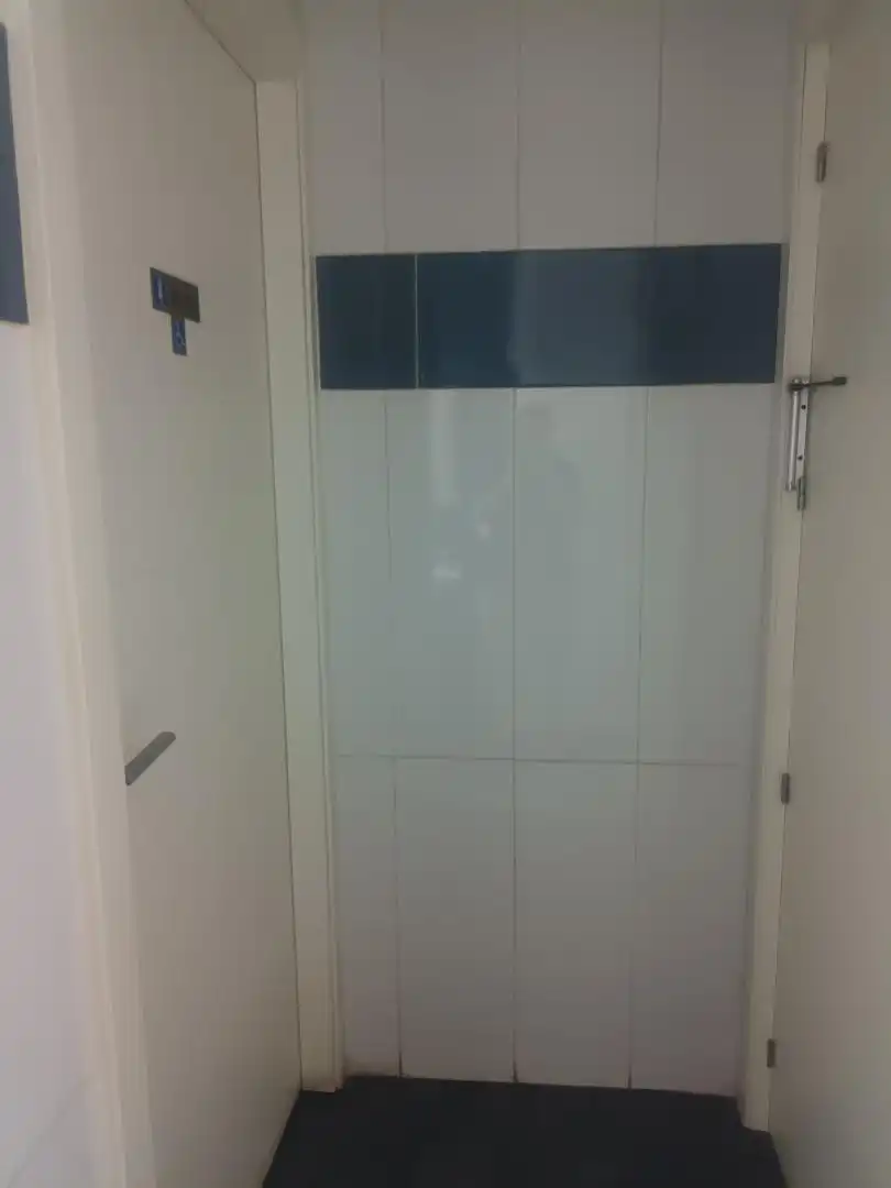 Baño de Local en traspaso en Villanueva del Trabuco con Aire acondicionado y Calefacción