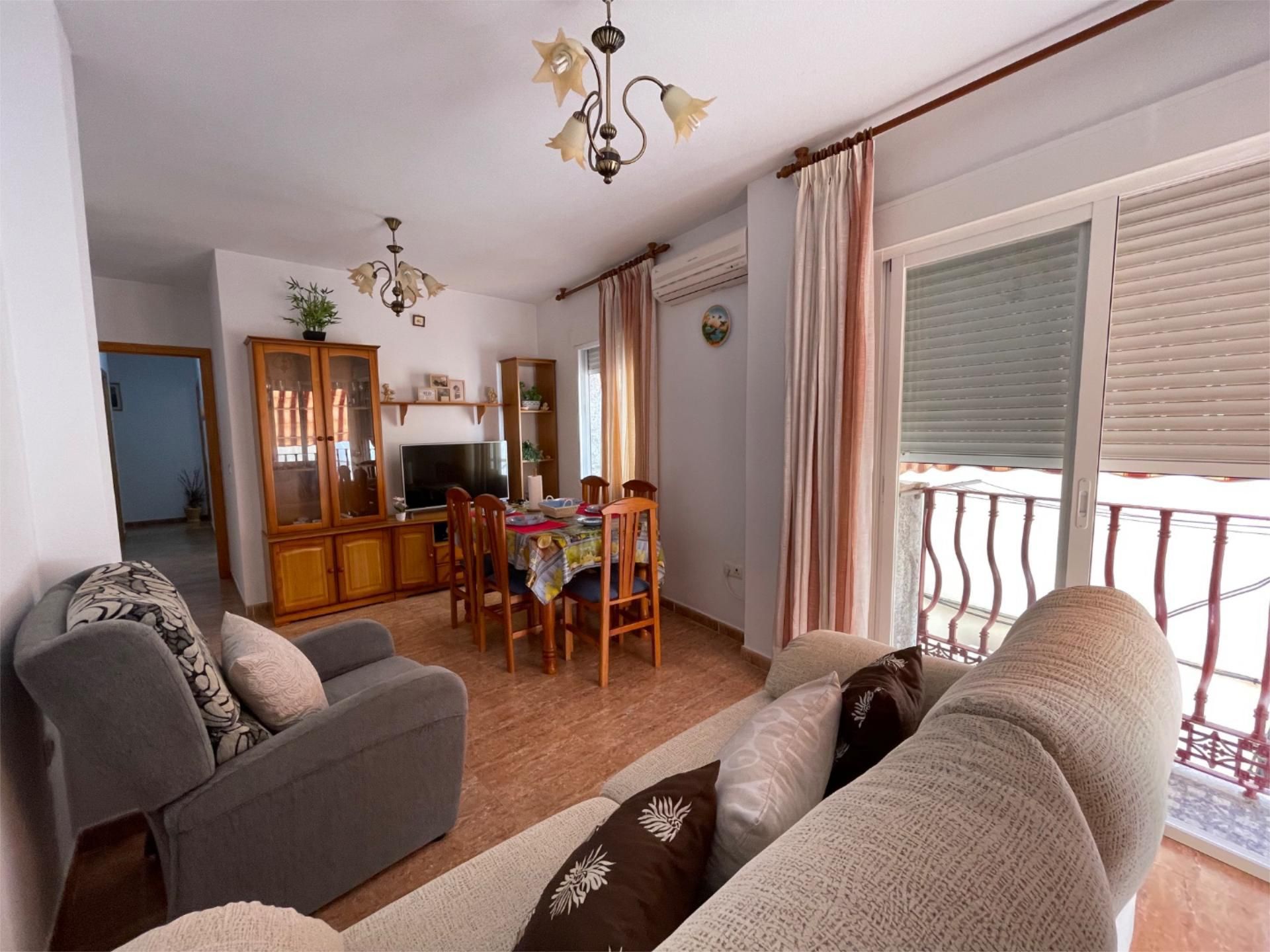 Wohnzimmer von Wohnung miete in Polopos mit Klimaanlage, Parkett und Abstellraum