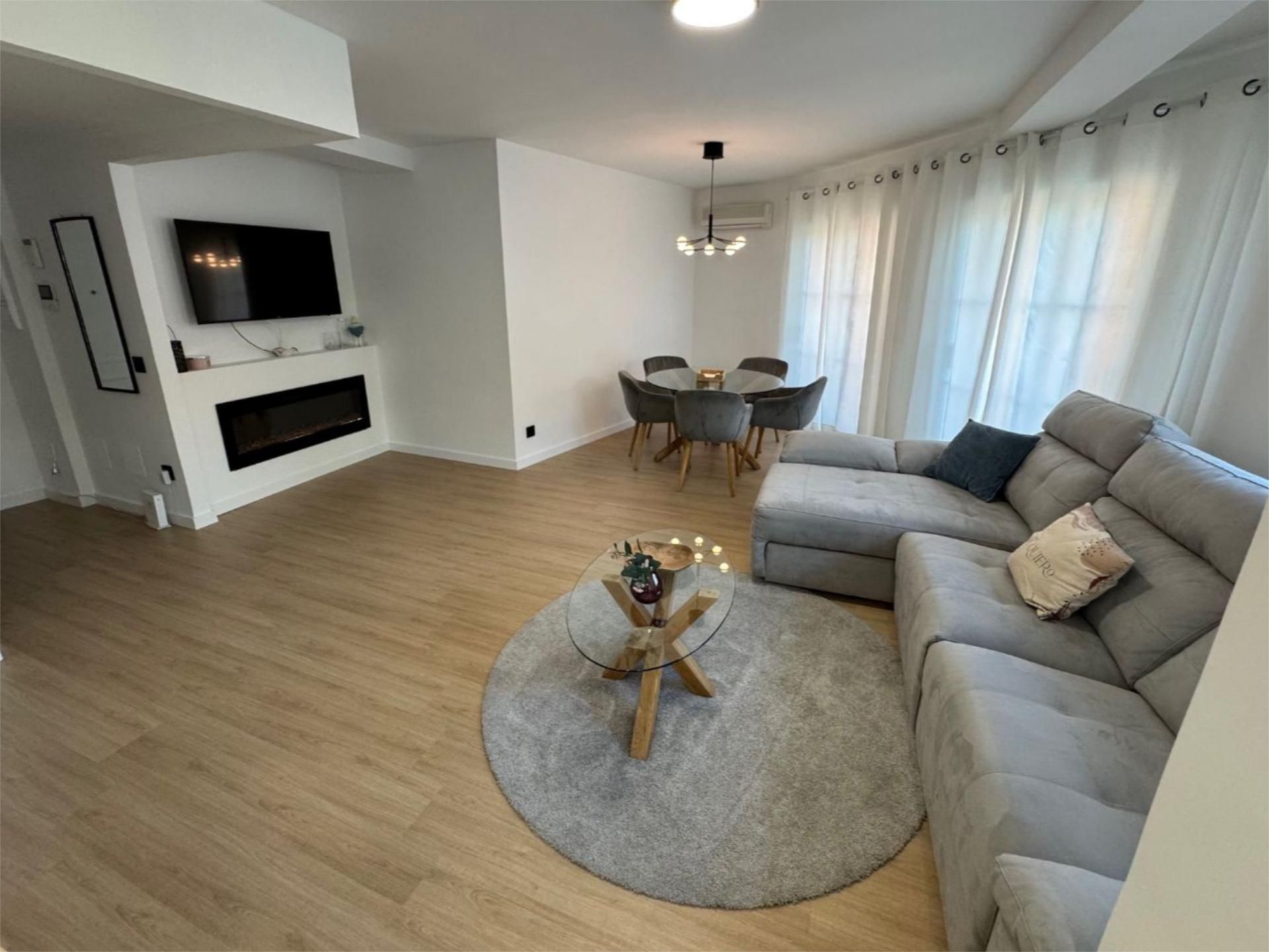 Sala de estar de Dúplex en venta en Valdemoro con Aire acondicionado, Terraza y Balcón