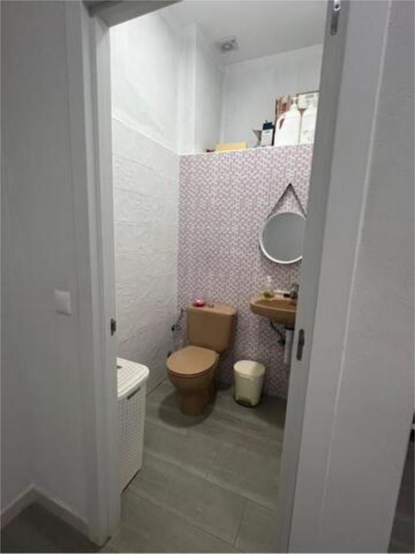 Bathroom of Premises to rent in Vélez-Málaga
