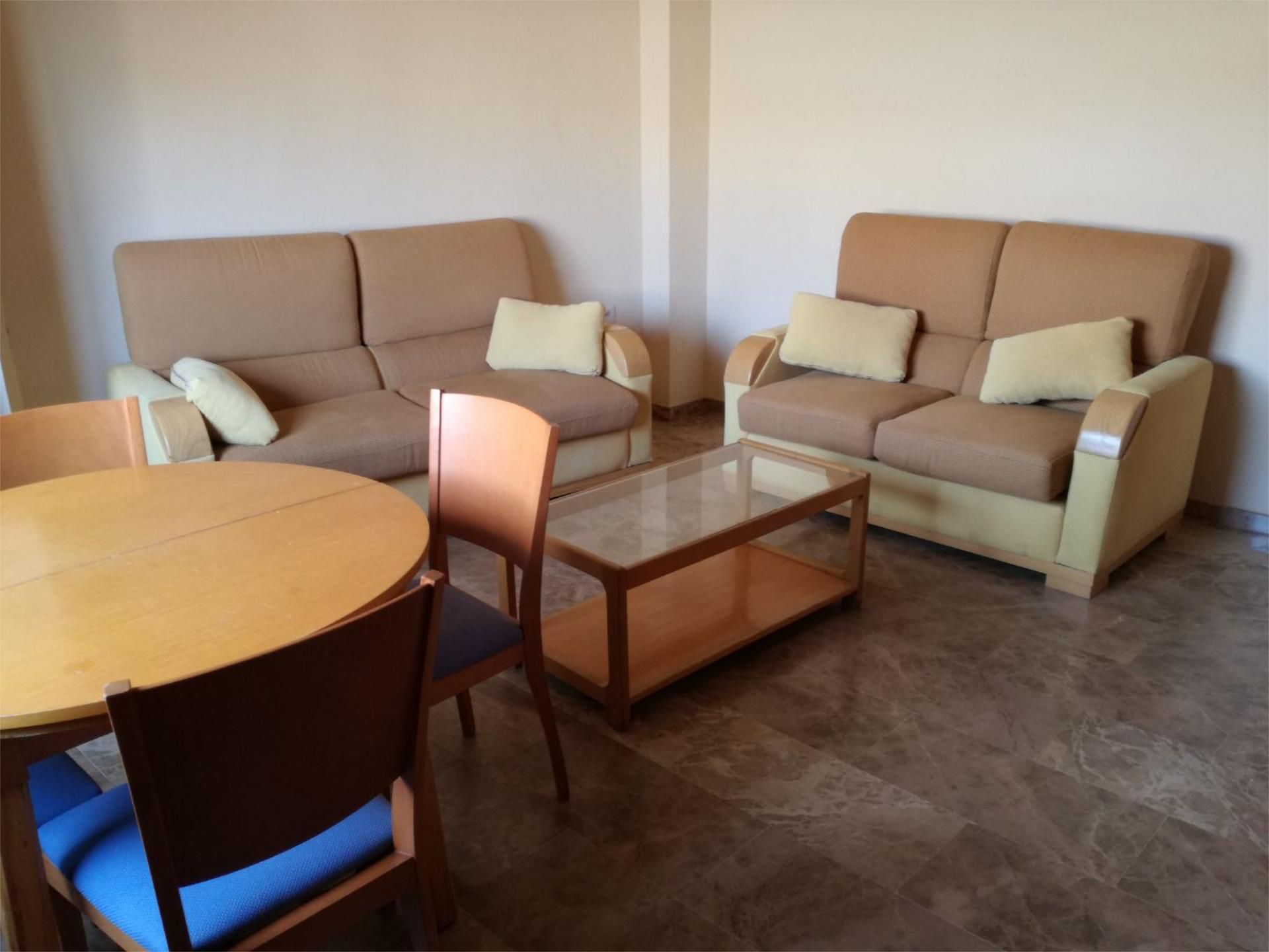 Living room of Flat to rent in Ciudad Real Capital  with Heating, Furnished and Community parking
