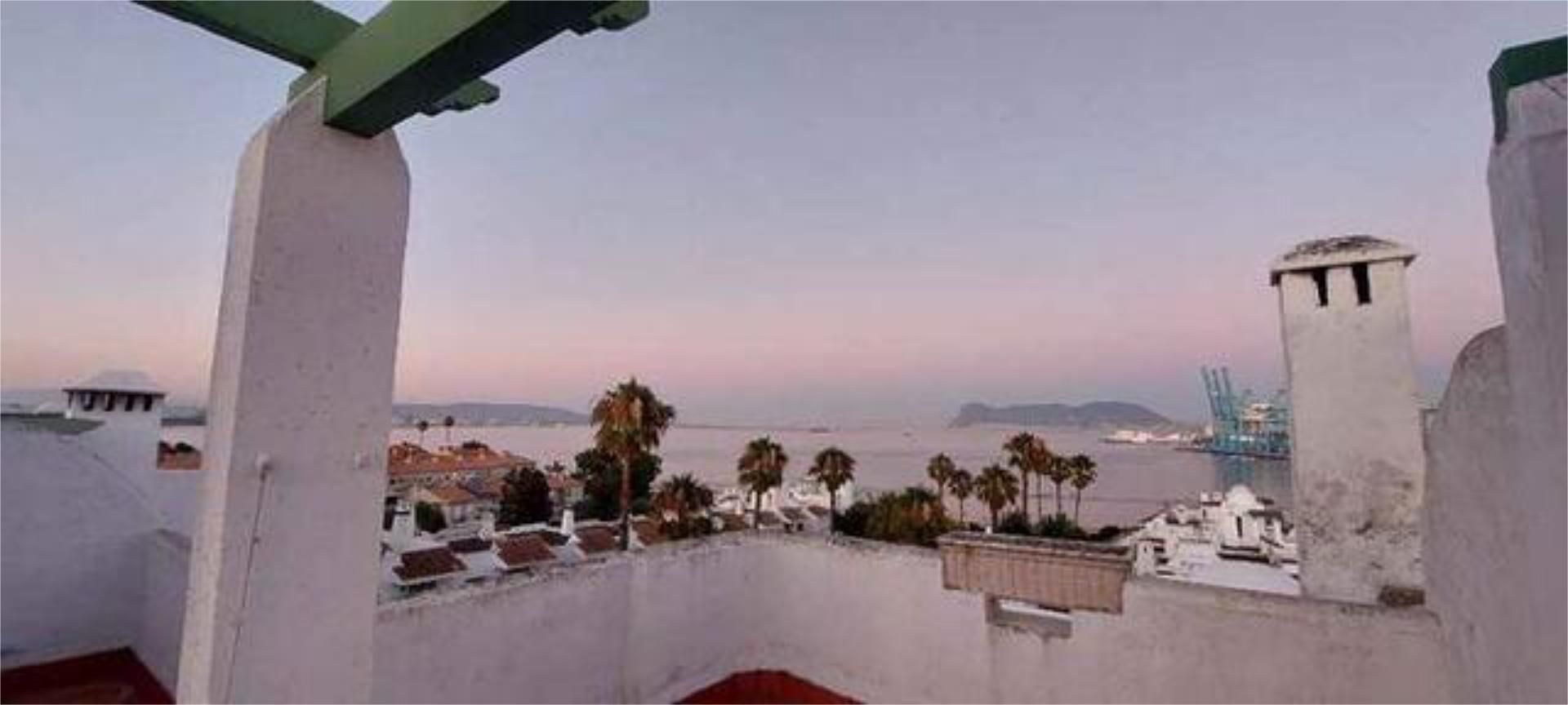 Bedroom of Single-family semi-detached to rent in Algeciras