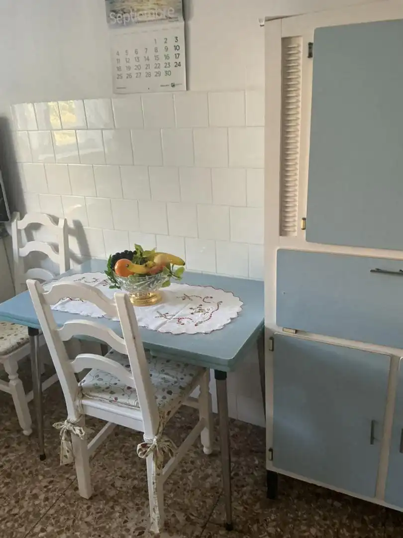 Casa adosada en venda a Calle Piedad, 40, Herrera de Pisuerga Cuina de Casa adosada en venda en Herrera de Pisuerga amb Jardí privat, Traster i Moblat