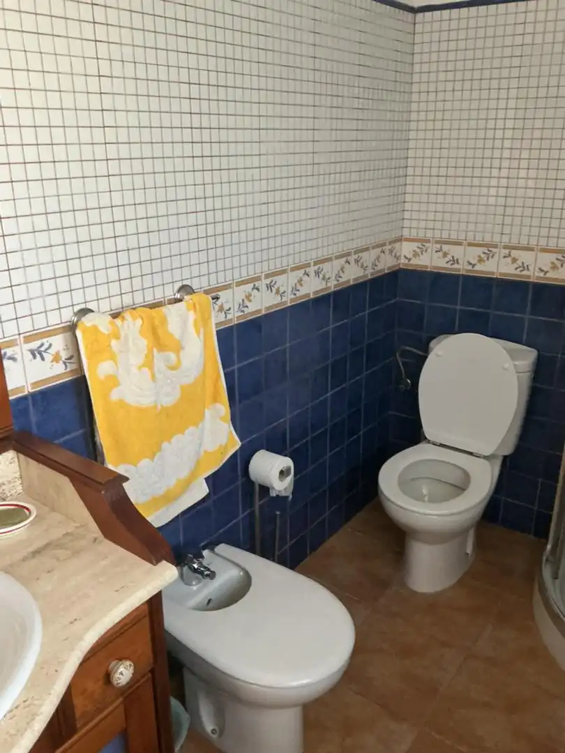 Casa adosada en venda a Calle Piedad, 40, Herrera de Pisuerga Bany de Casa adosada en venda en Herrera de Pisuerga amb Jardí privat, Traster i Moblat