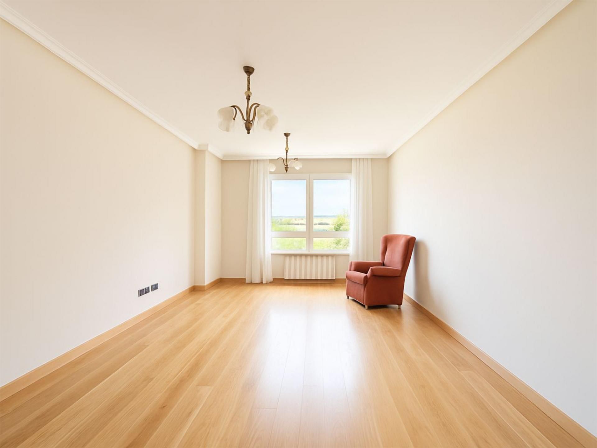 Sala de estar de Piso en venta en Zumaia con Calefacción, Jardín privado y Parquet