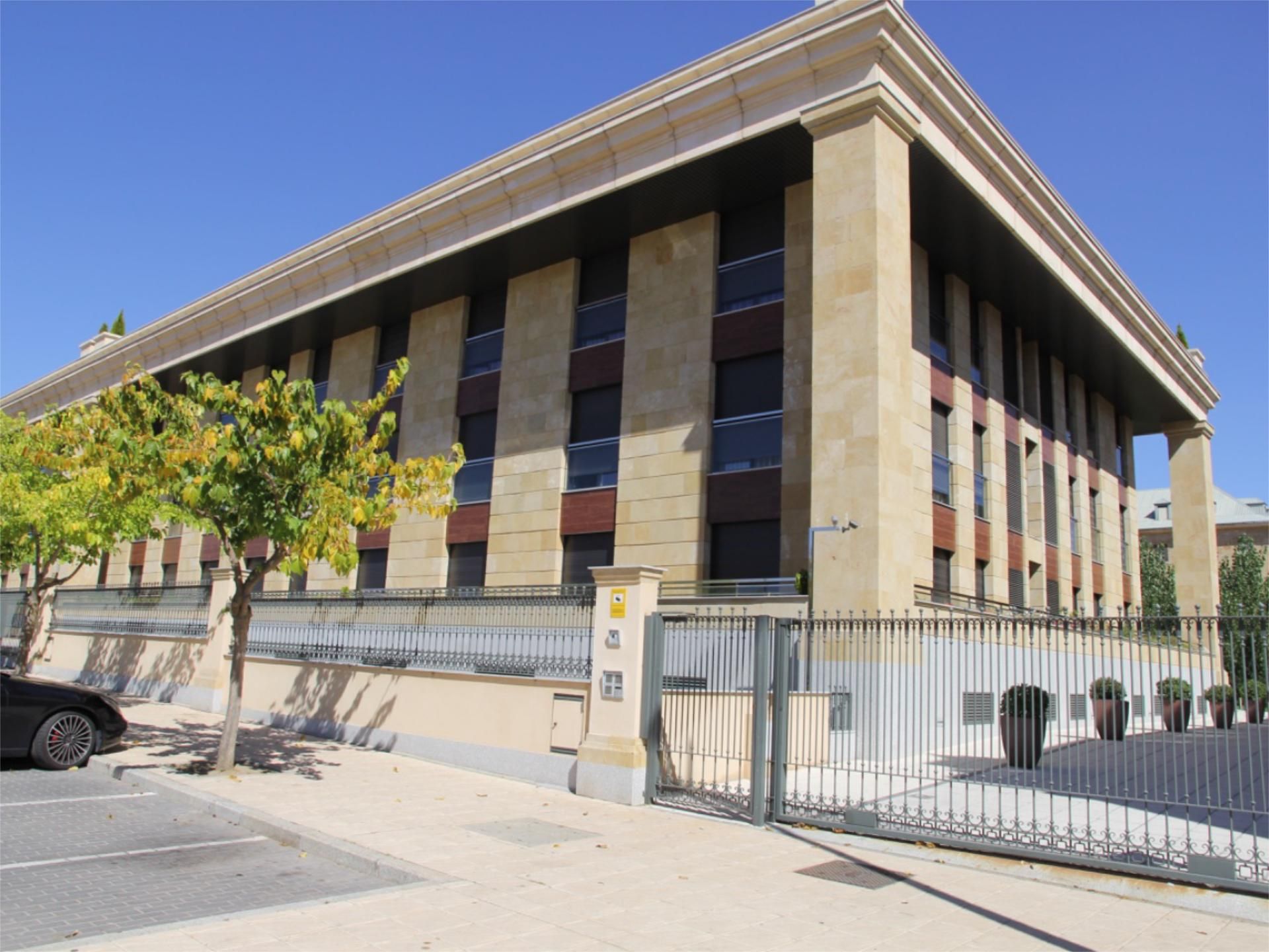 Vista exterior de Pis de lloguer en Salamanca Capital amb Calefacció, Jardí privat i Traster