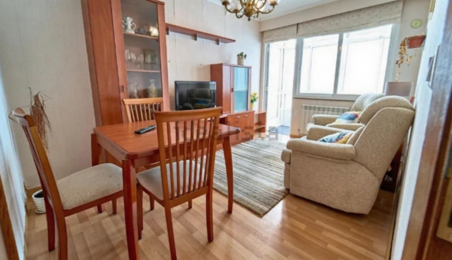 Sala d'estar de Pis de lloguer en Lugo Capital amb Calefacció, Parquet i Traster