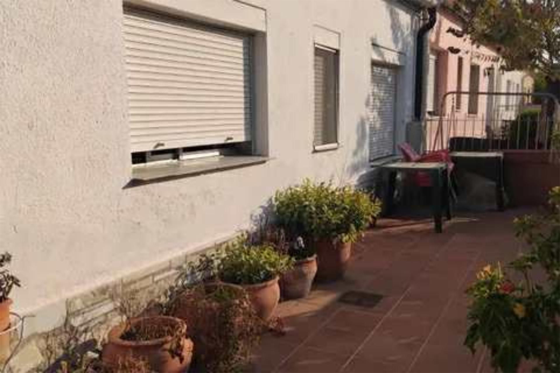 Exterior view of Single-family semi-detached for sale in Móra la Nova  with Storage room