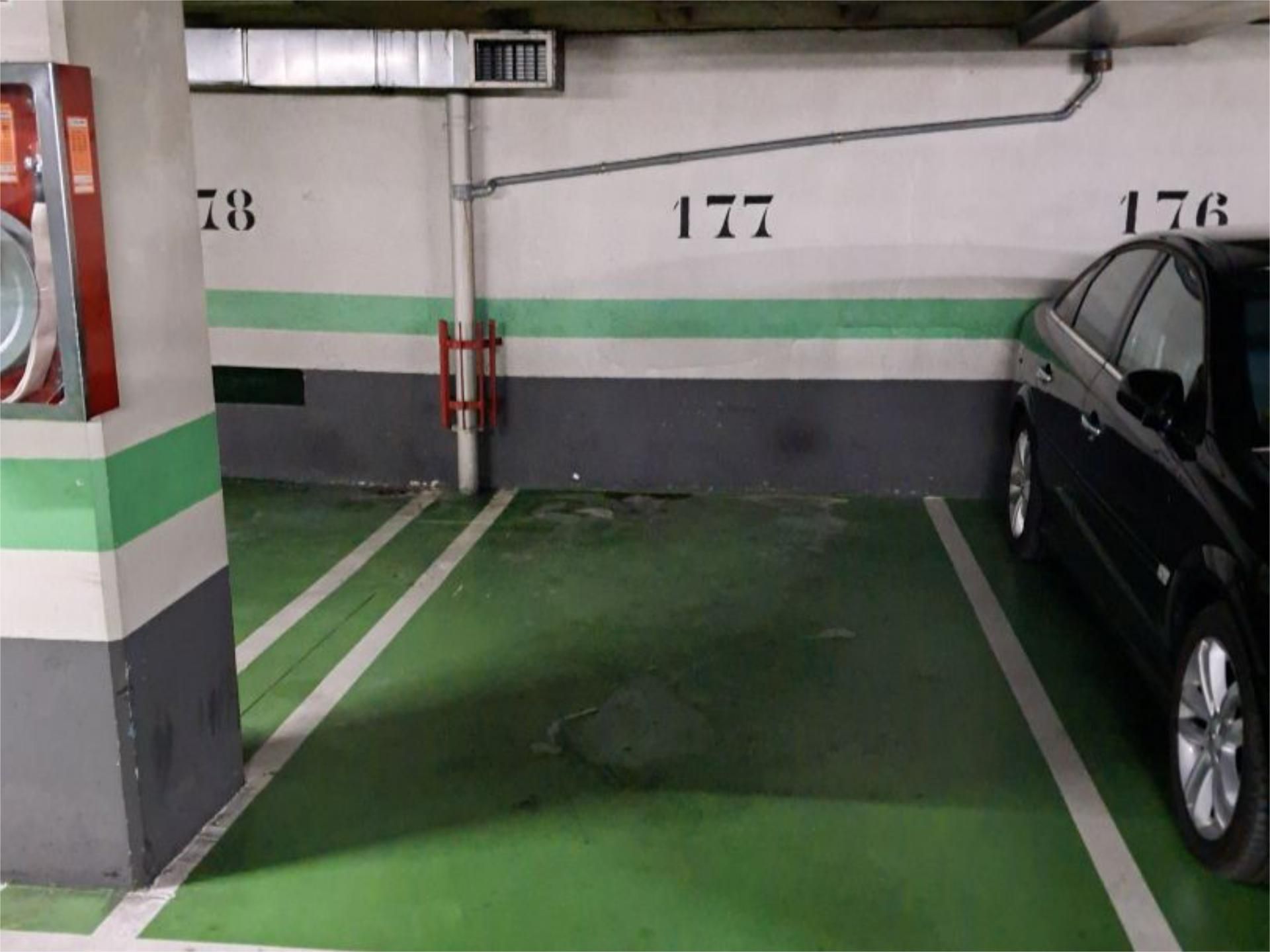 Parking of Garage to rent in  Madrid Capital