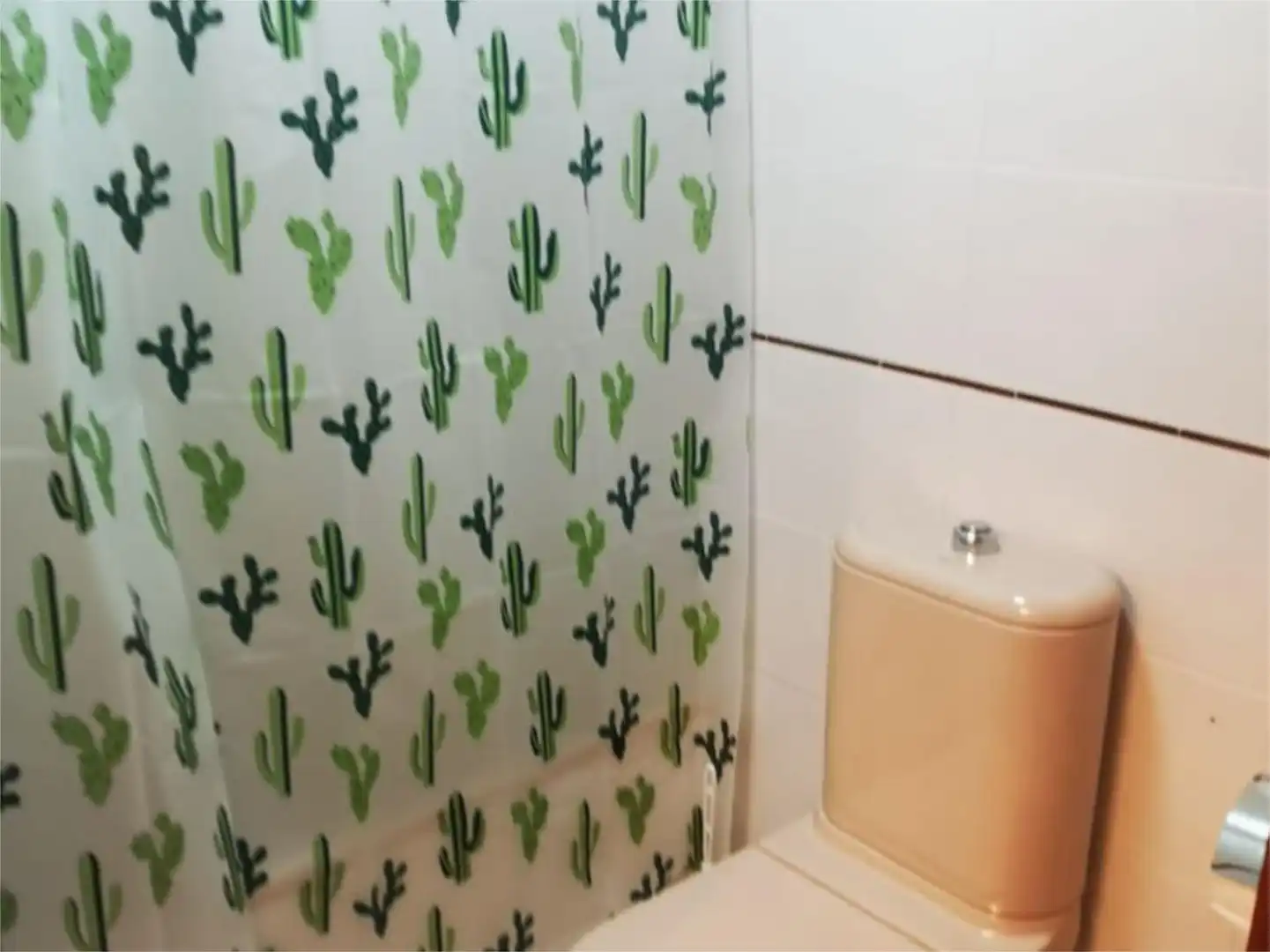 Wohnung zur Miete in Calle Vermondo Resta, 6, La Buhaira Badezimmer von Wohnung zur Miete in Sevilla Capital mit Klimaanlage und Schwimmbad