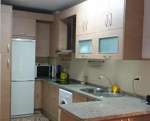 Cuina de Pis per a compartir en Cabra amb Terrassa