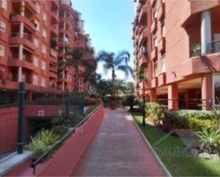 Vista exterior de Pis de lloguer en Fuengirola amb Terrassa, Piscina i Moblat
