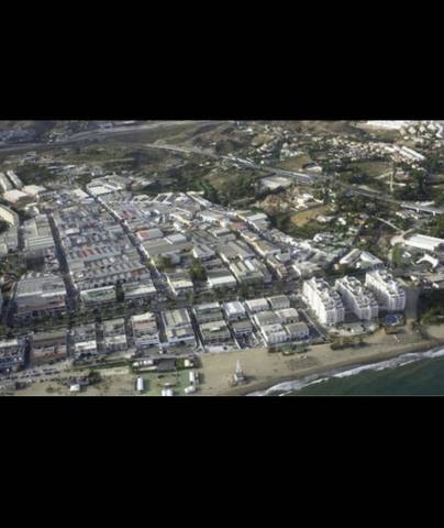 Nave industrial en Alquiler en Calle Uranio, 44 en Los Jardines de Marbella - La Ermita