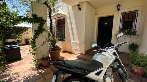 Foto 3 de Casa o xalet en venda a Calle Hojiblanca, 9, Gines, Sevilla