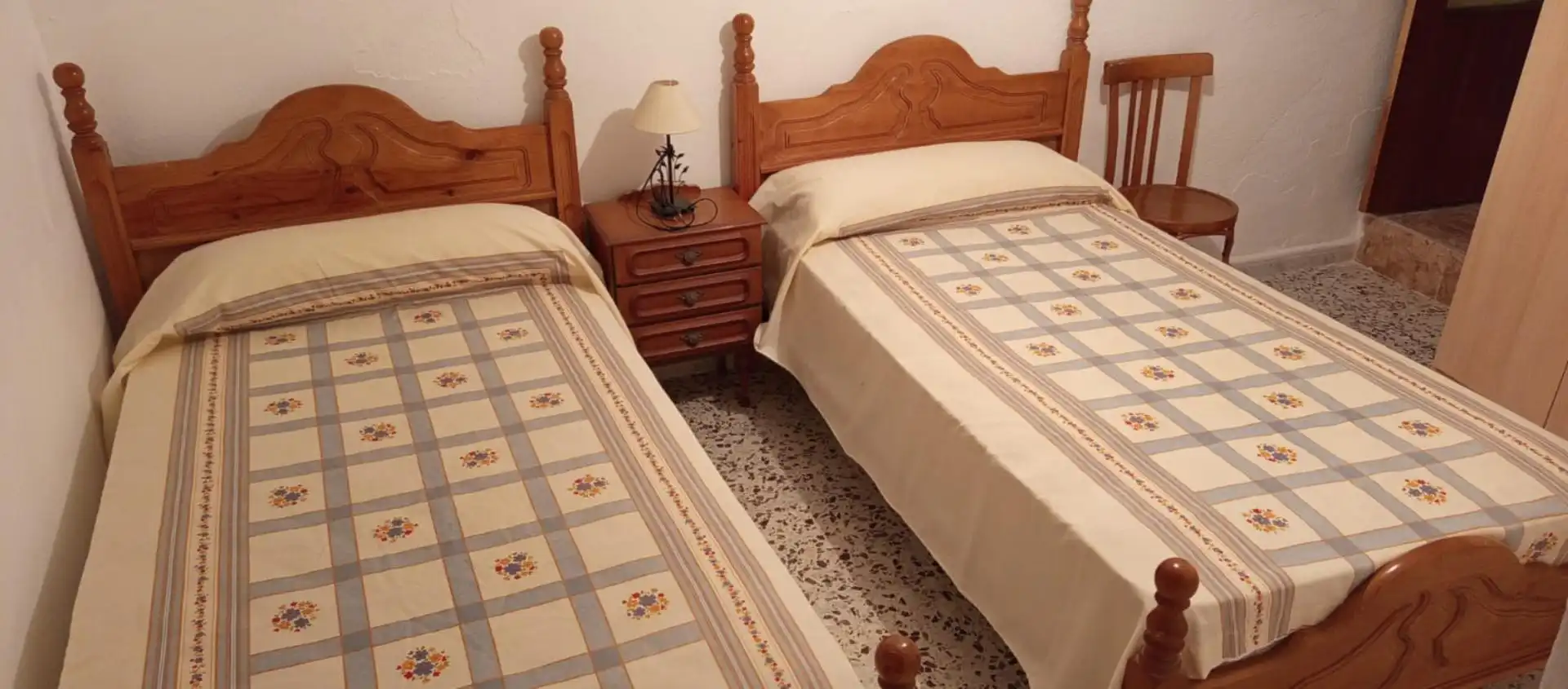 Habitación de Planta baja en venta en Benamaurel con Calefacción, Terraza y Amueblado