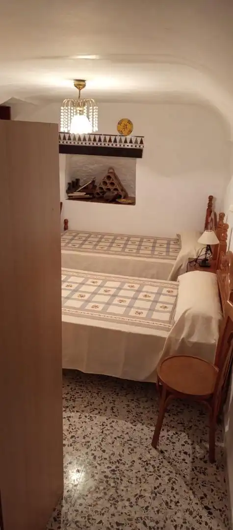 Habitación de Planta baja en venta en Benamaurel con Calefacción, Terraza y Amueblado