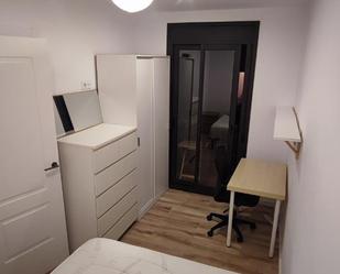 Dormitori de Apartament per a compartir en  Barcelona Capital amb Terrassa, Moblat i Forn