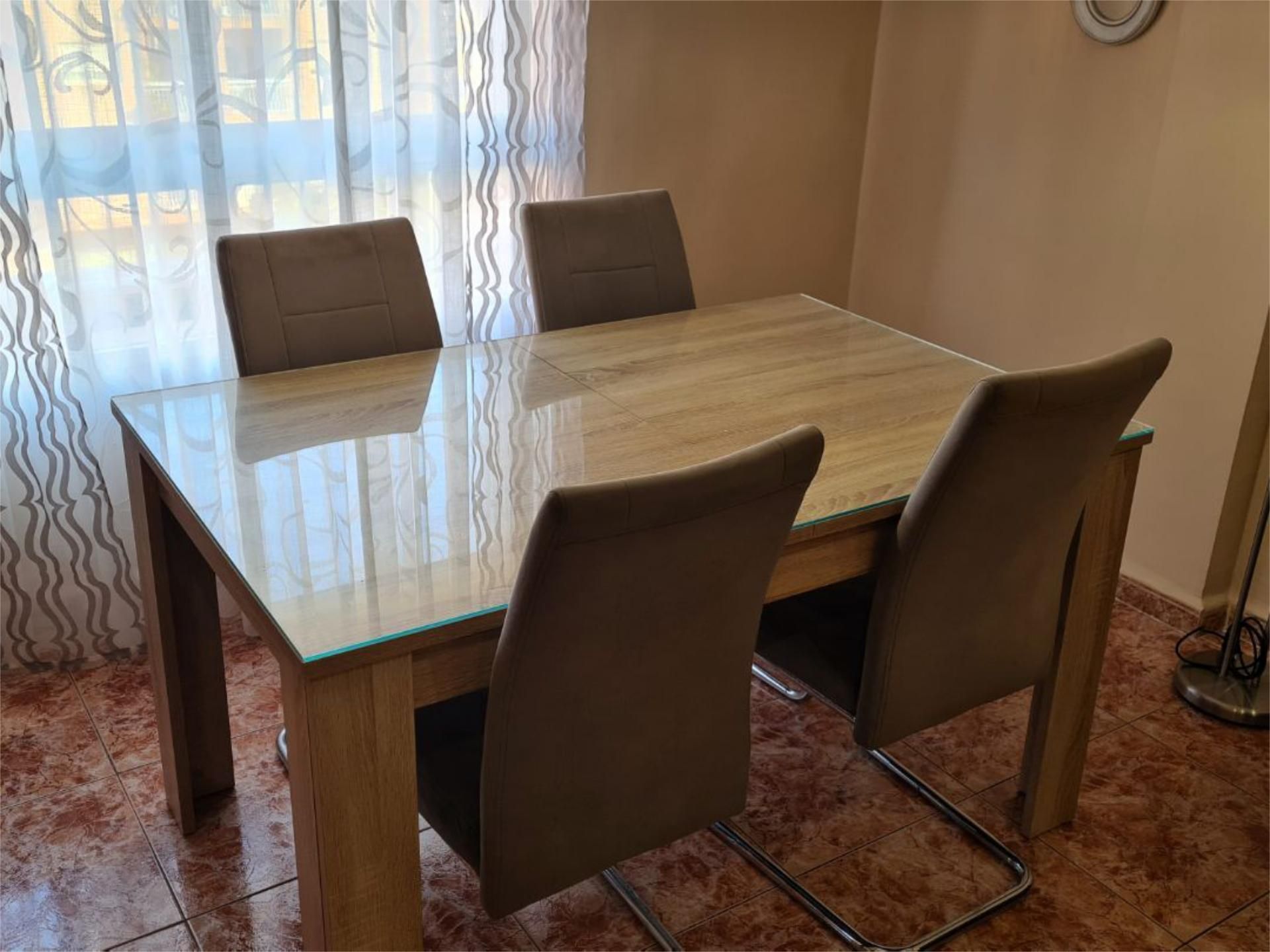 Dining room of Flat to rent in Linares  with Air Conditioner, Heating and Furnished