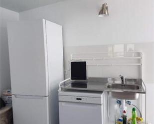 Cuina de Apartament de lloguer en La Aldea de San Nicolás  amb Terrassa, Moblat i Es permeten mascotes