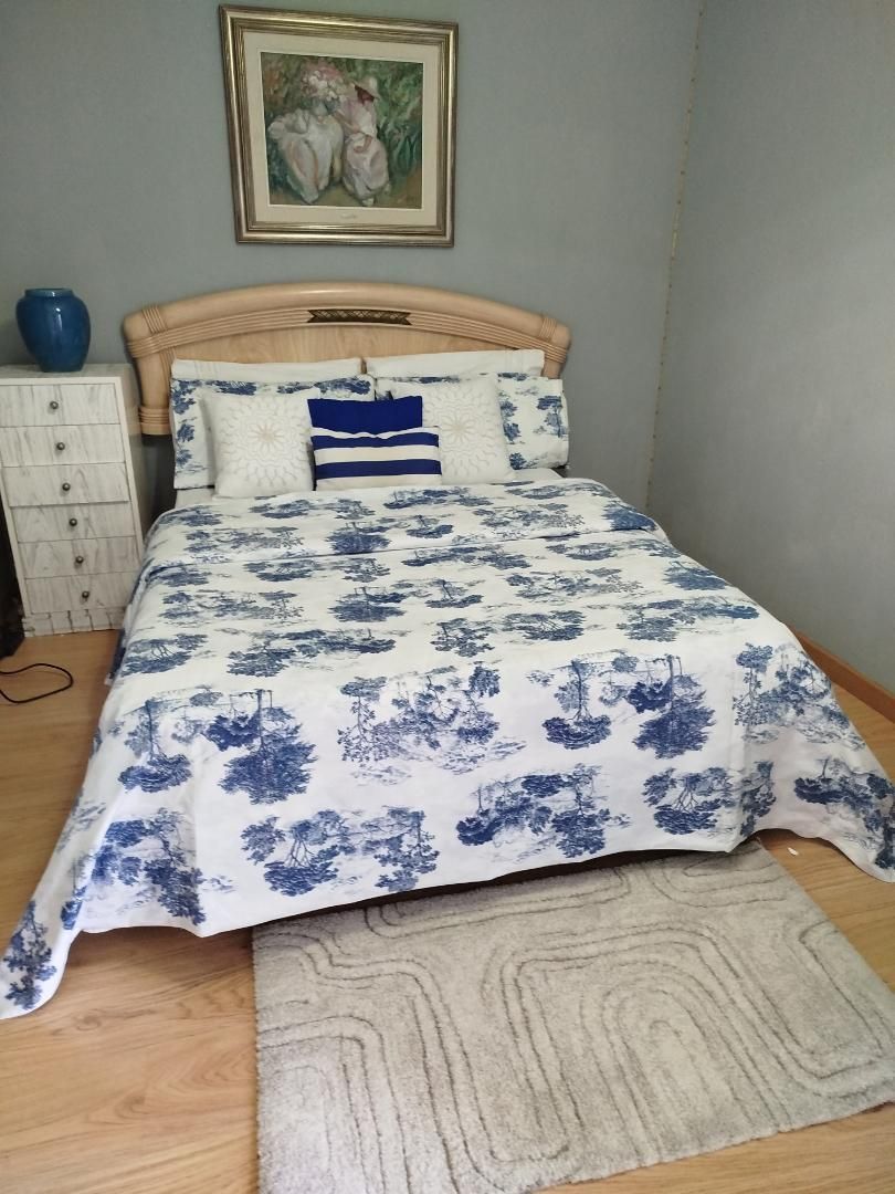 Bedroom of Flat to share in Pozuelo de Alarcón  with Heating, Furnished and Oven