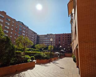 Vista exterior de Pis en venda en  Madrid Capital amb Aire condicionat, Calefacció i Jardí privat