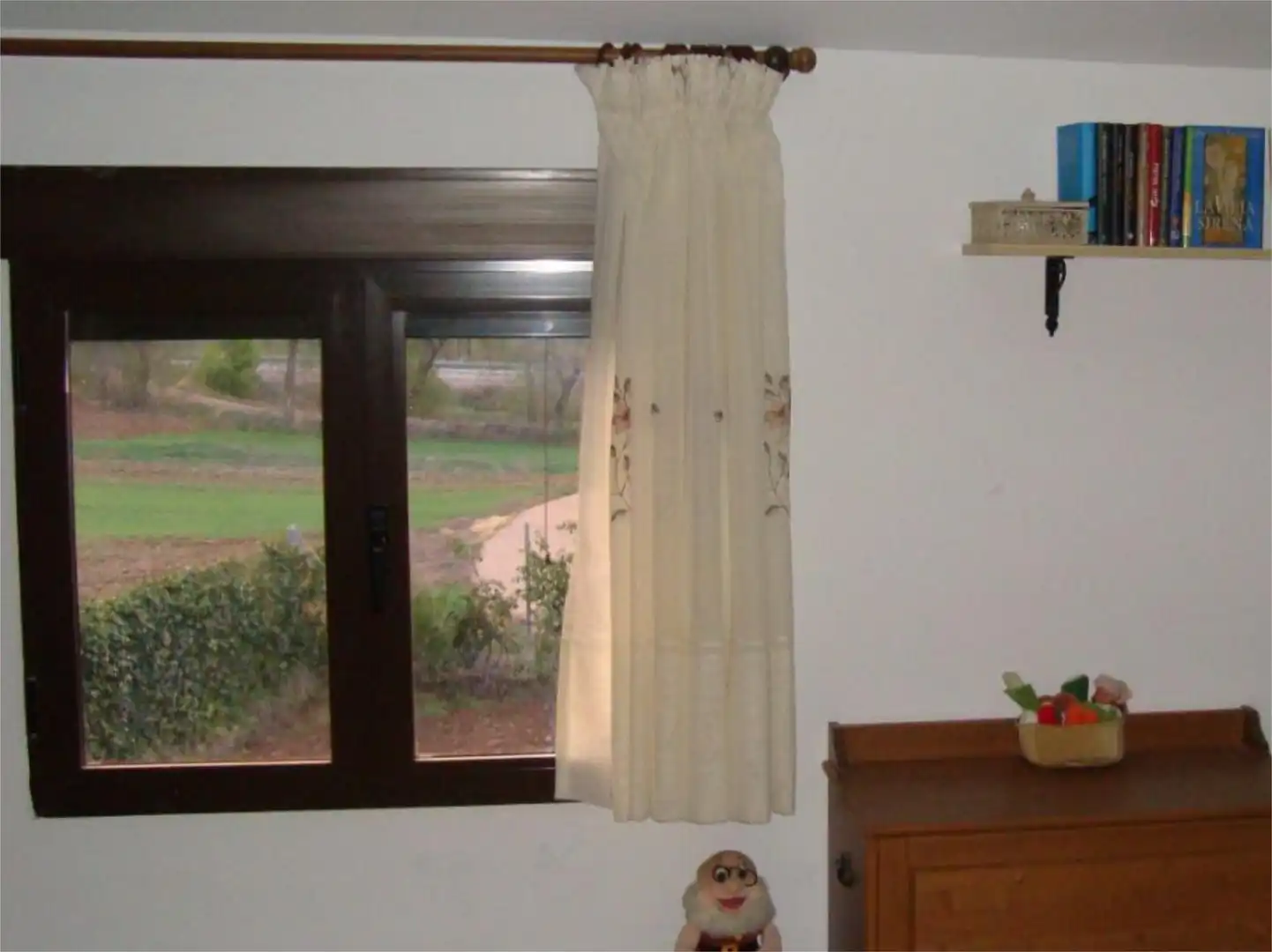 Schlafzimmer von Wohnung zum Verkauf in Bujalaro