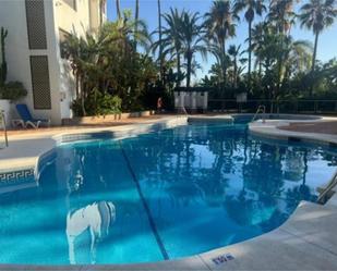 Piscina de Pis en venda en Marbella amb Terrassa i Piscina