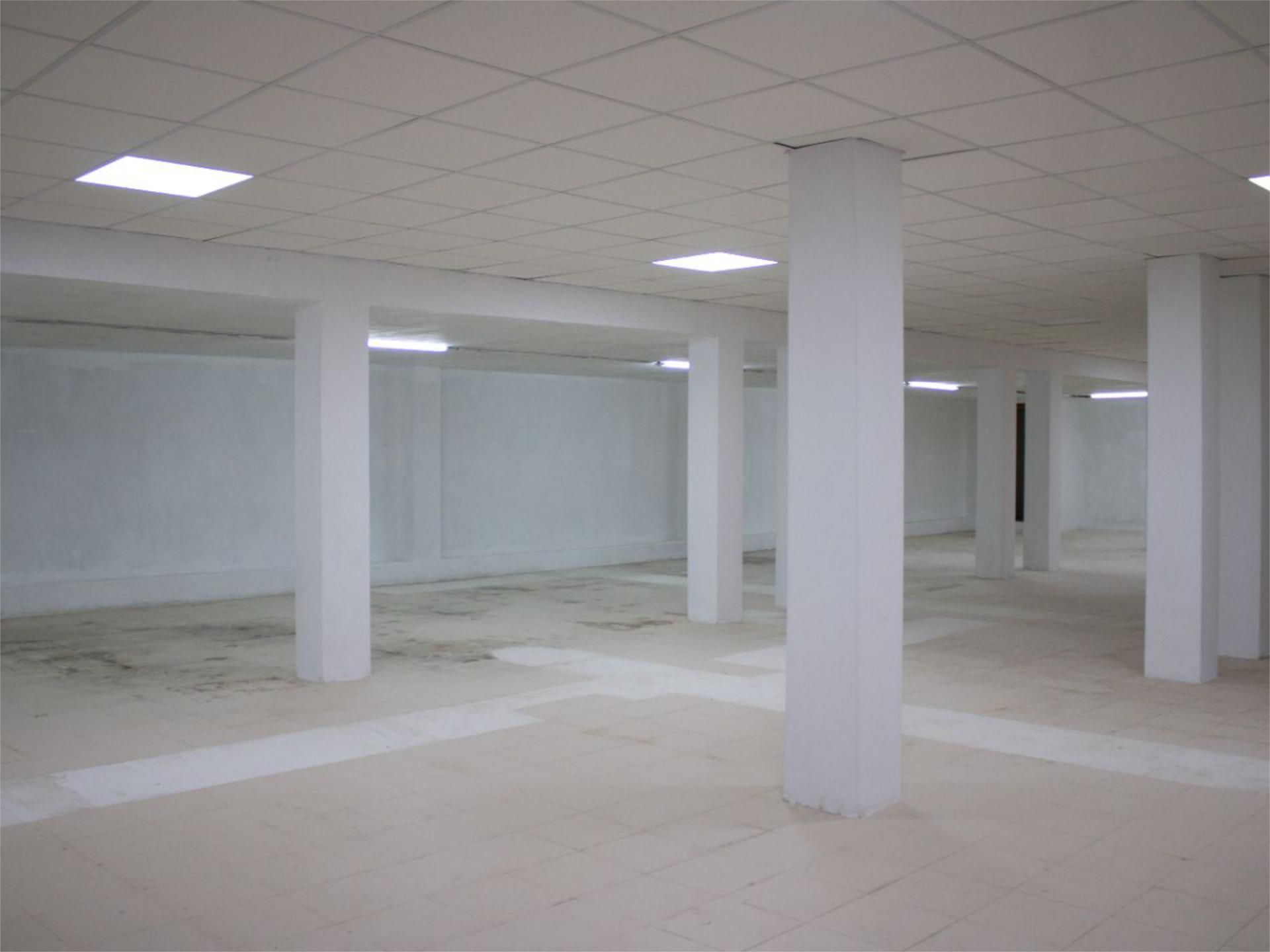 Premises for sale in San Bartolomé
