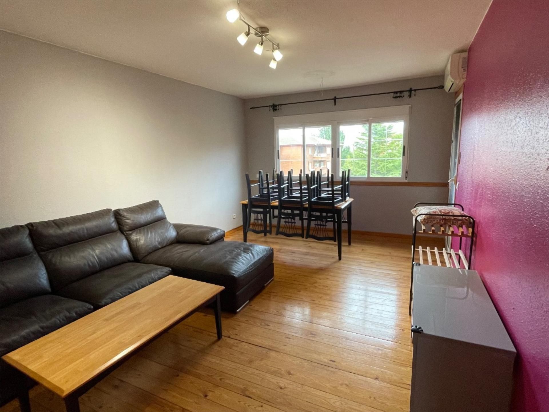 Living room of Flat to rent in Andorra (Teruel)  with Air Conditioner, Parquet flooring and Terrace