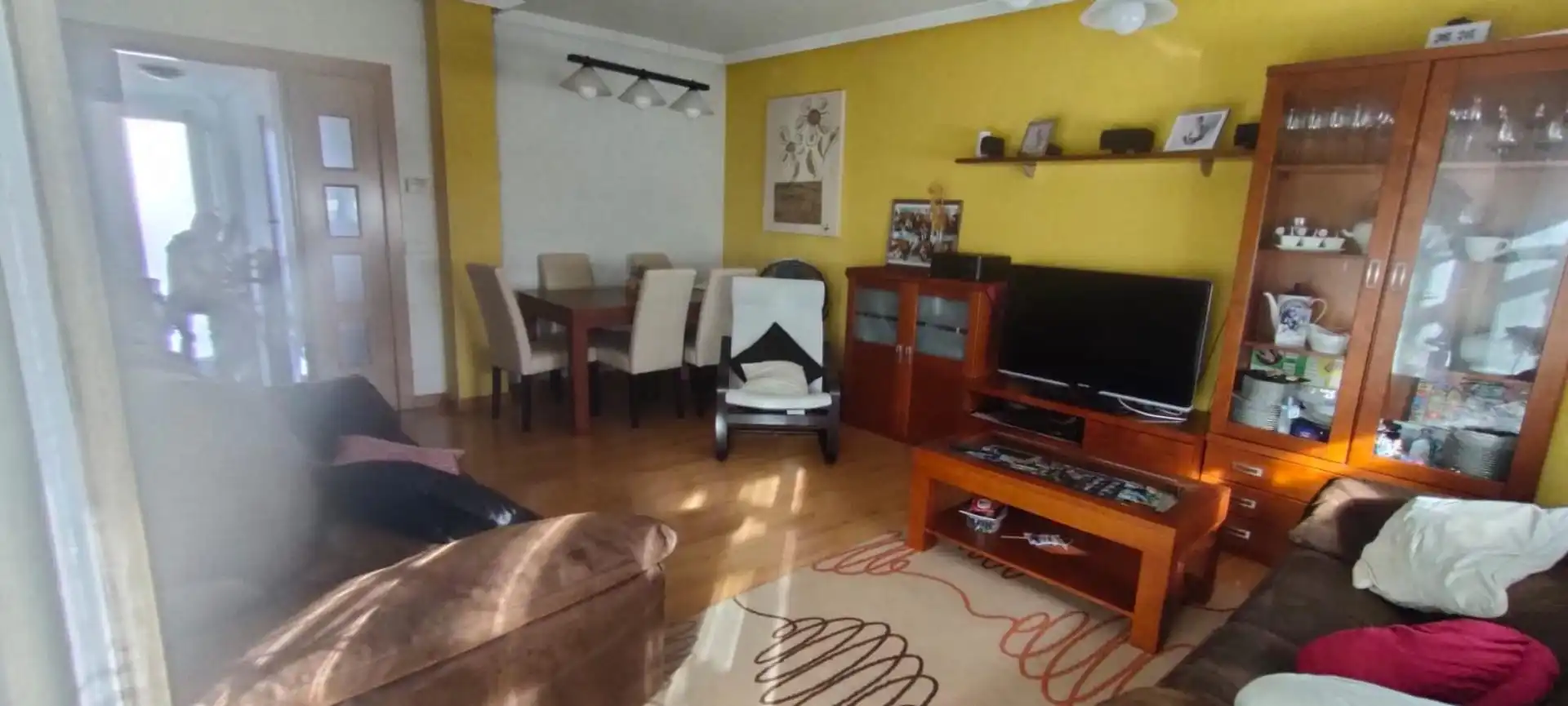 Casa adosada en venda a Calle Marco Antonio, 26, Buenavista Sala d'estar de Casa adosada en venda en Buenavista amb Calefacció, Parquet i Moblat