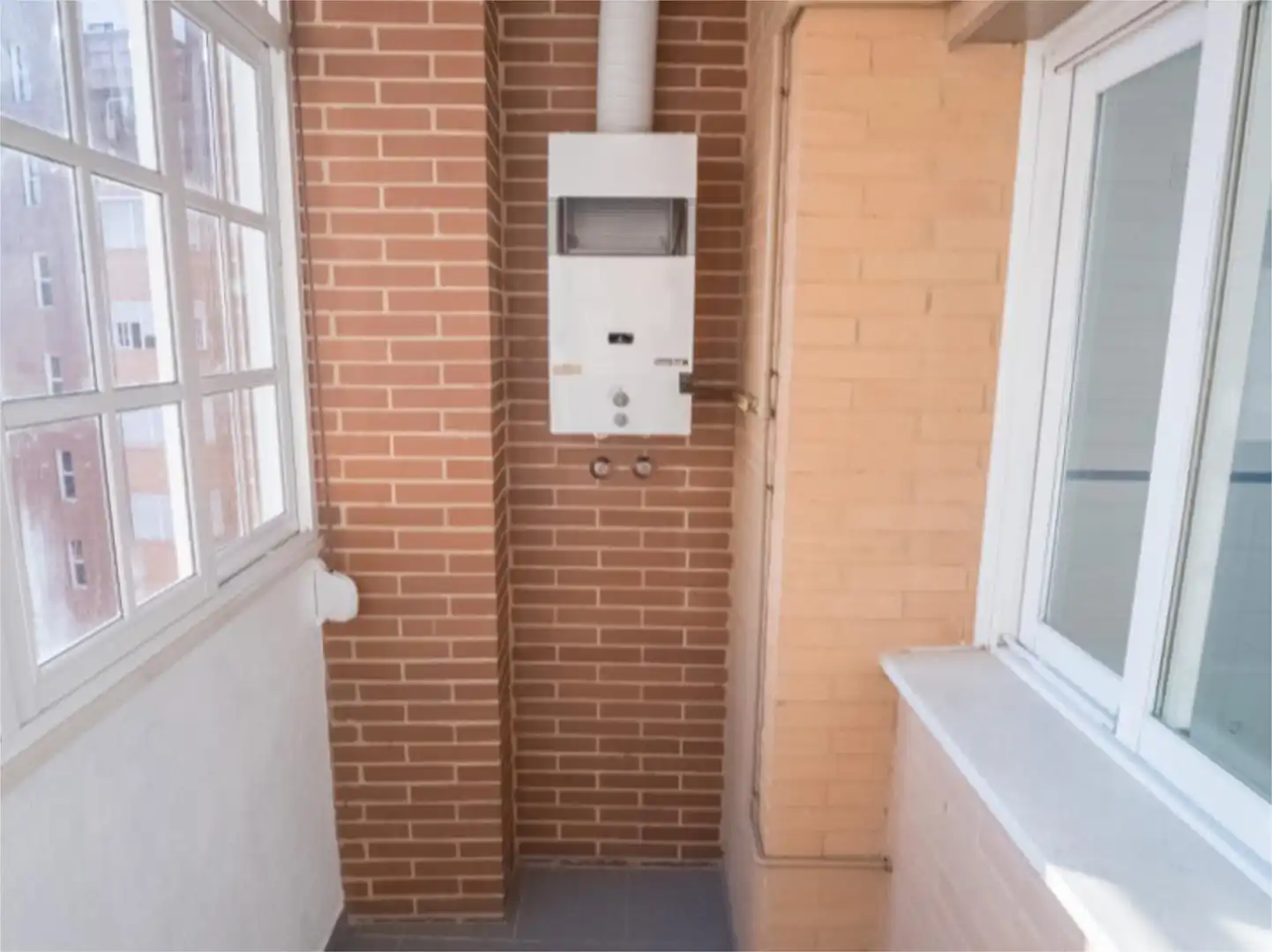 Wohnung zum Verkauf in Avenida José Laguillo, 16, San Carlos - San José Badezimmer von Wohnung zum Verkauf in Sevilla Capital mit Klimaanlage