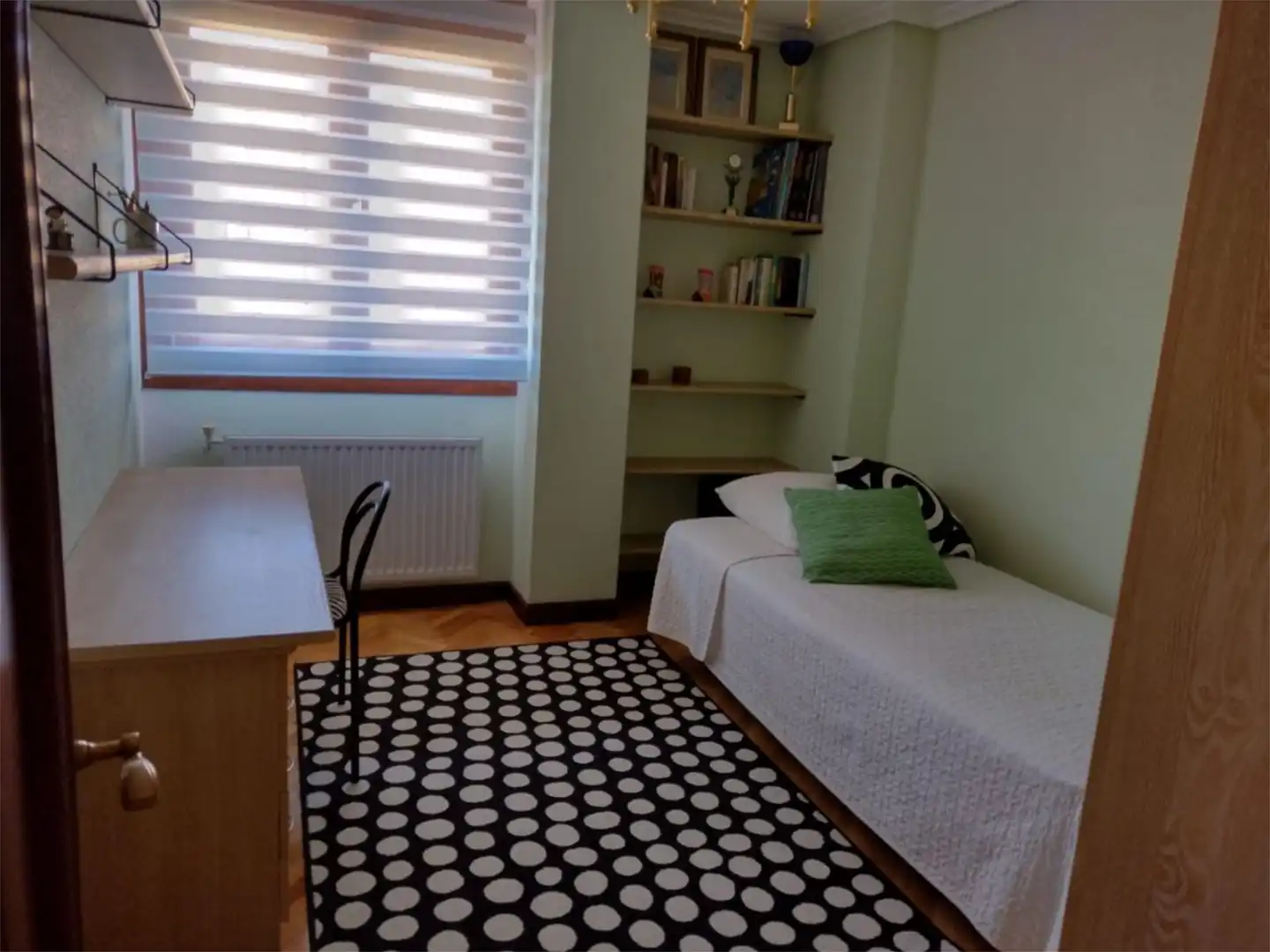 Flat for rent in Paseo del General Dávila, 109, General Dávila Bedroom of Flat for rent in Santander with Heating, Private garden and Parquet flooring