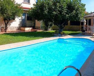 Swimming pool of Single-family semi-detached for sale in Camarena  with Terrace and Swimming Pool