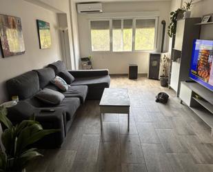 Sala d'estar de Pis en venda en El Pinós / Pinoso amb Aire condicionat