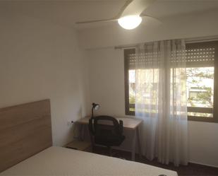 Flat to share in Carrer Mare de Déu dels Desemparats, 24, Zona Concordia