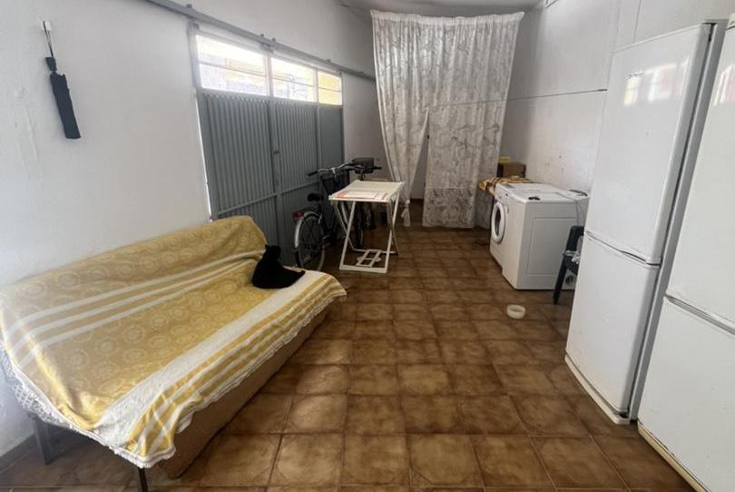 Casa adosada en venda a Carrer Amole de Sueca, 68, Albalat de la Ribera, Valencia - imatge 1 Foto 1 de Casa adosada en venda a Carrer Amole de Sueca, 68, Albalat de la Ribera, Valencia