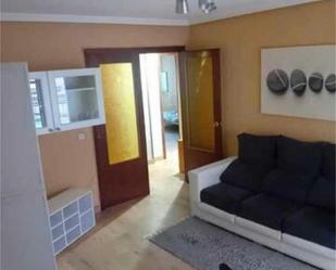 Sala d'estar de Pis de lloguer en San Andrés del Rabanedo amb Terrassa, Traster i Moblat