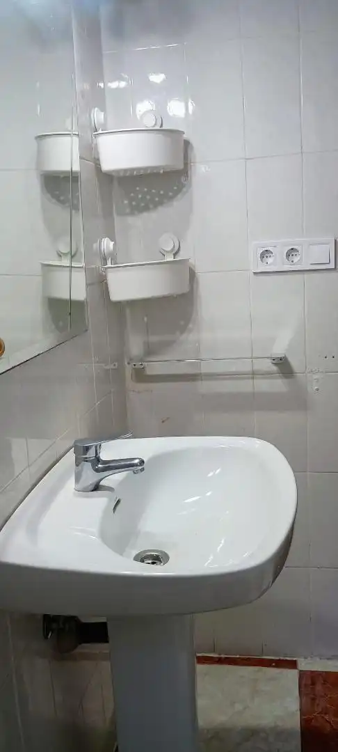 Room in Avenida de Barcelona, 24, Sta. Marina - San Andrés - San Pablo - San Lorenzo