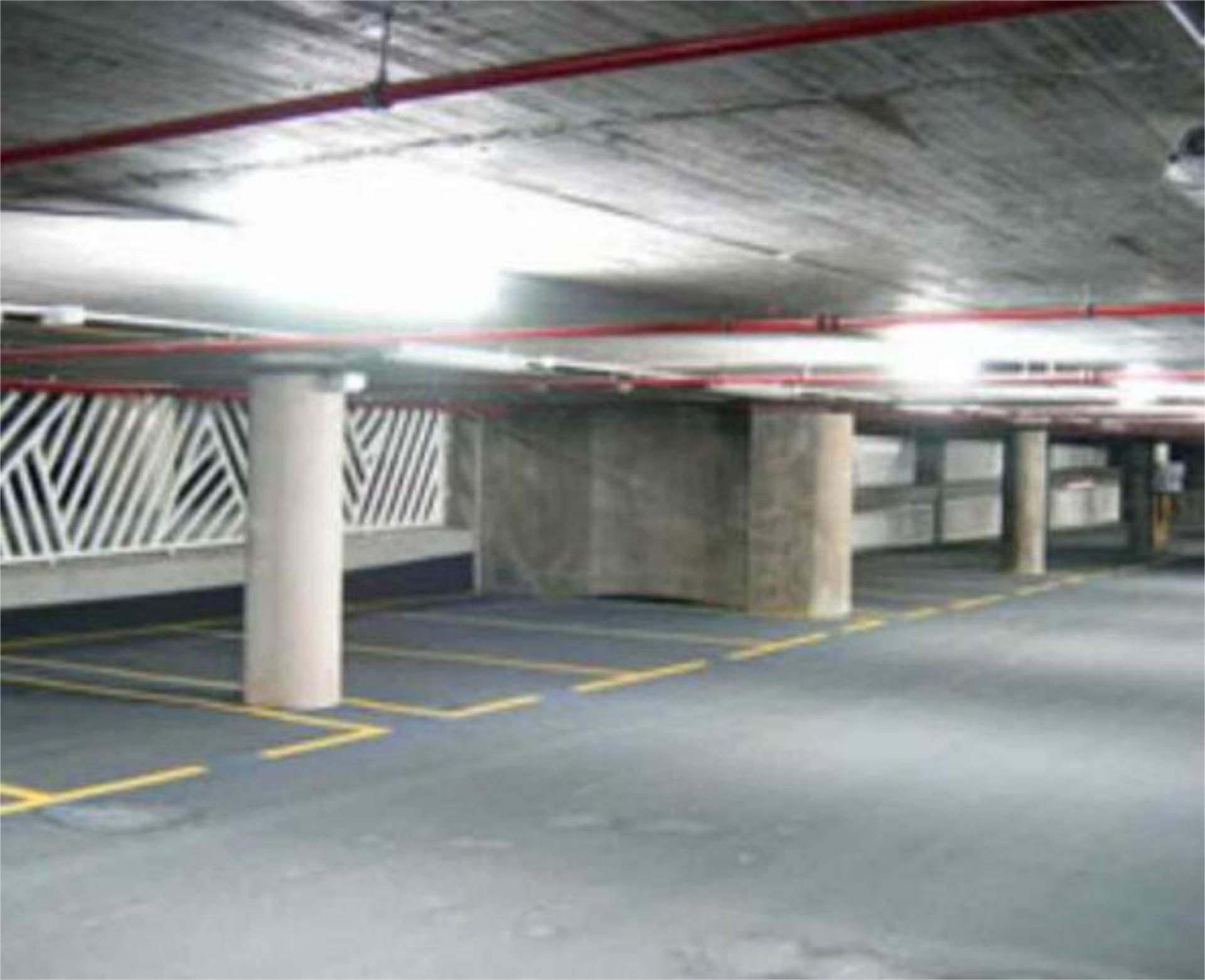 Parking of Garage to rent in La Puebla de Montalbán