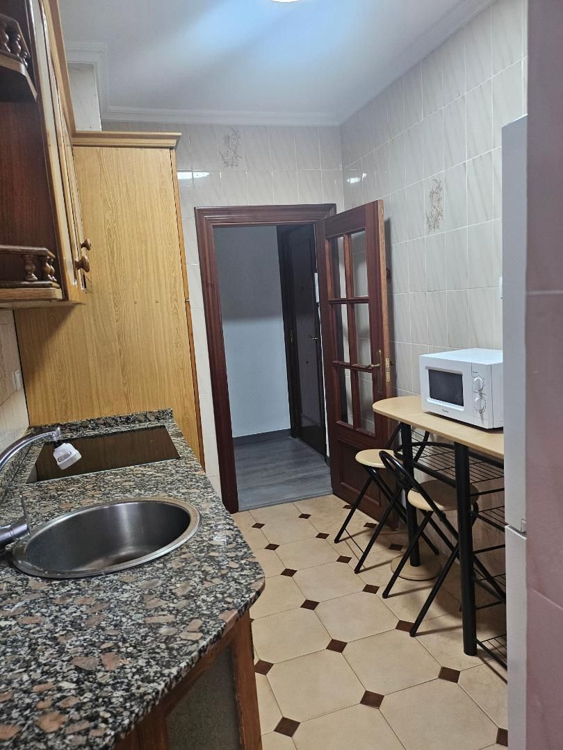 Cuina de Pis de lloguer en Torrelavega 