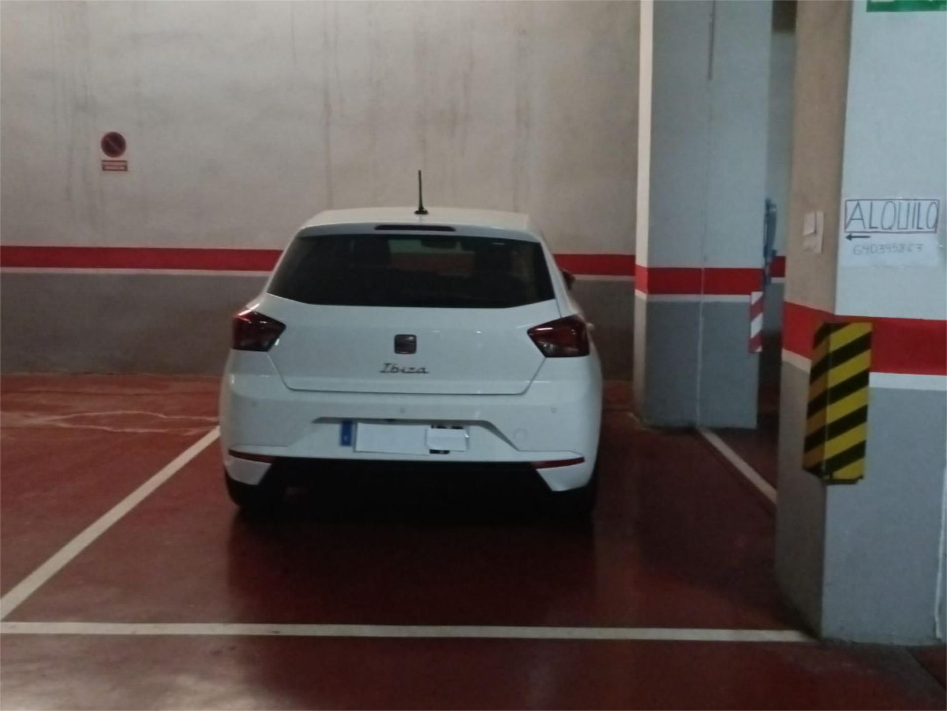 Parking of Garage to rent in Roquetas de Mar