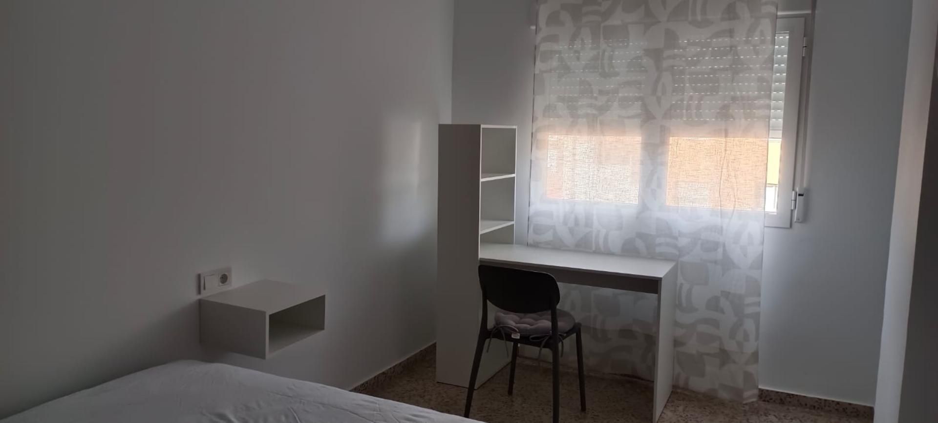 Bedroom of Flat to share in  Granada Capital  with Terrace, Furnished and Oven