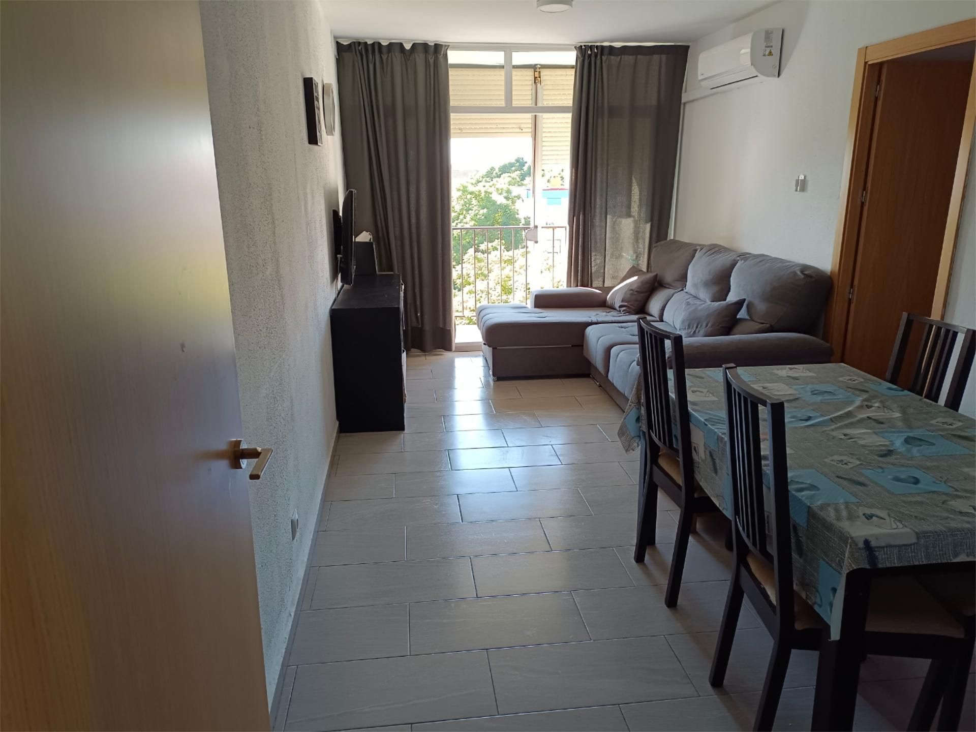 Living room of Flat for sale in  Sevilla Capital  with Air Conditioner and Terrace