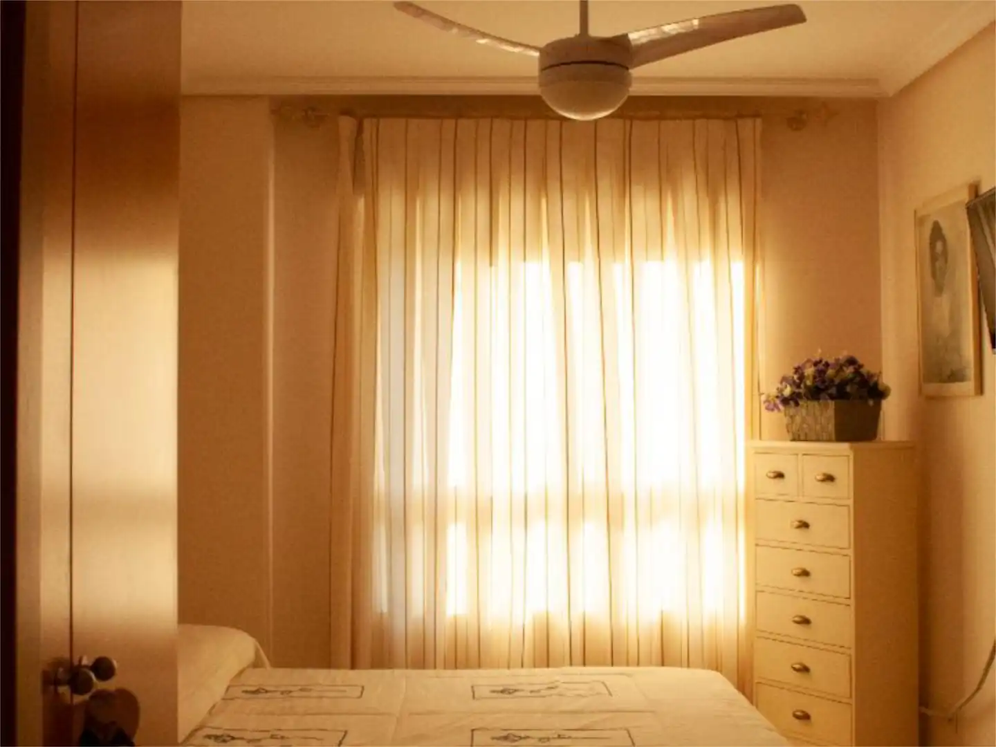 Schlafzimmer von Wohnung zum Verkauf in Benicasim / Benicàssim mit Klimaanlage, Terrasse und Schwimmbad
