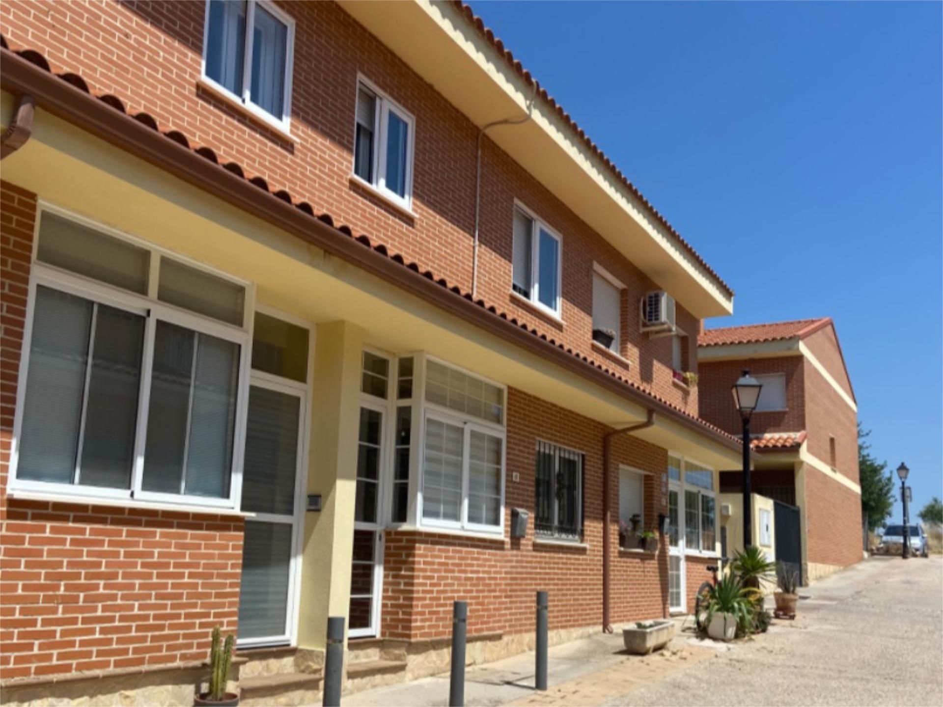 Vista exterior de Casa o xalet en venda en Pozuelo del Rey amb Calefacció, Traster i Piscina