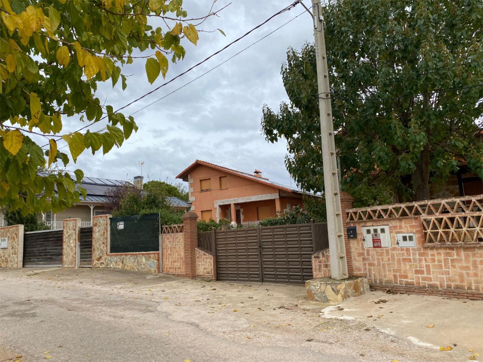 Exterior view of Flat for sale in Pozorrubio  with Terrace, Swimming Pool and Balcony