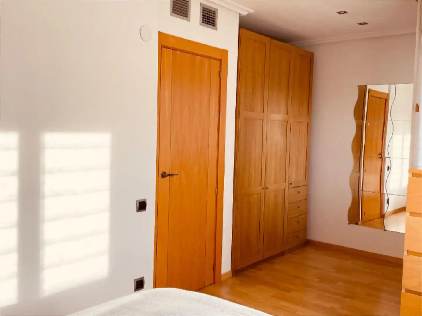 Casa o xalet en venda a La Virgen Kalea, 58, Lanciego / Lantziego Dormitori de Casa o xalet en venda en Lanciego / Lantziego amb Aire condicionat, Terrassa i Balcó